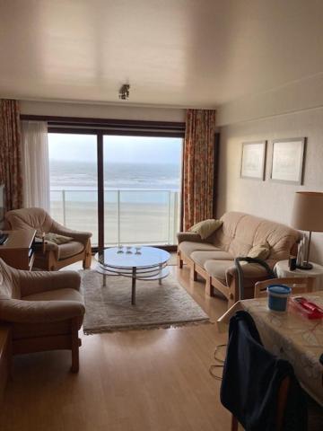 Seagull, Ruim En Volledig Vernieuwd Appartement Met Zeezicht In Westende Middelkerke Eksteriør bilde