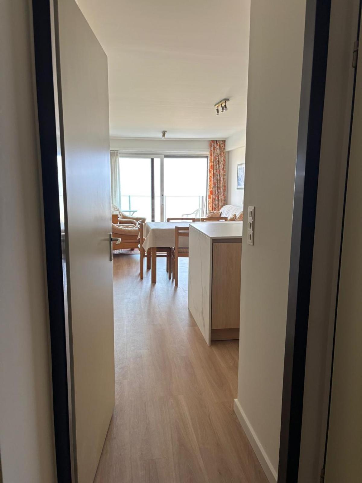 Seagull, Ruim En Volledig Vernieuwd Appartement Met Zeezicht In Westende Middelkerke Eksteriør bilde